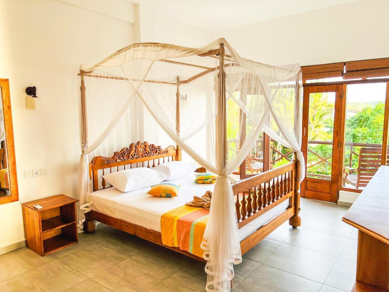 Twenty-Two Weligambay Hotel Weligama Eksteriør billede