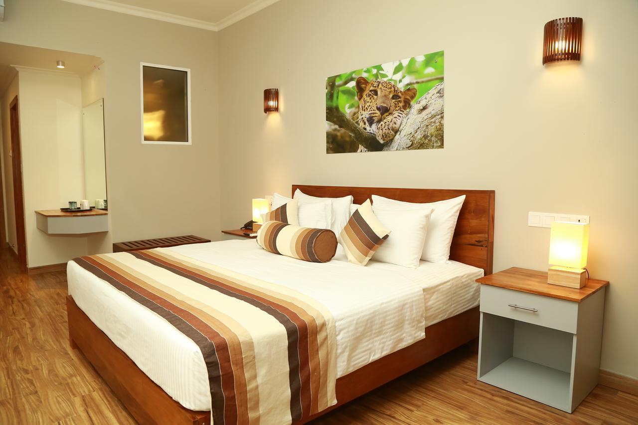 Twenty-Two Weligambay Hotel Weligama Eksteriør billede
