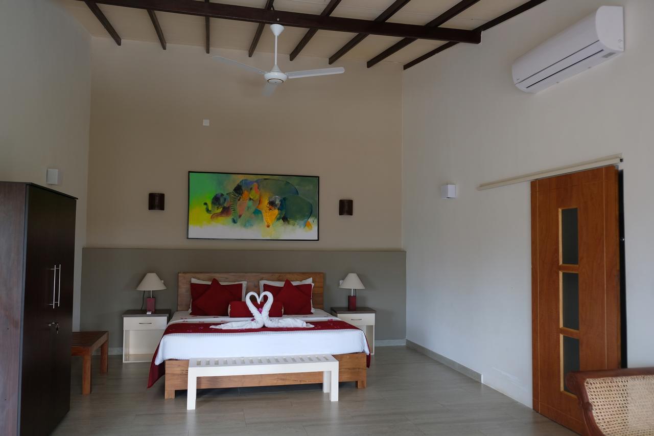Twenty-Two Weligambay Hotel Weligama Eksteriør billede