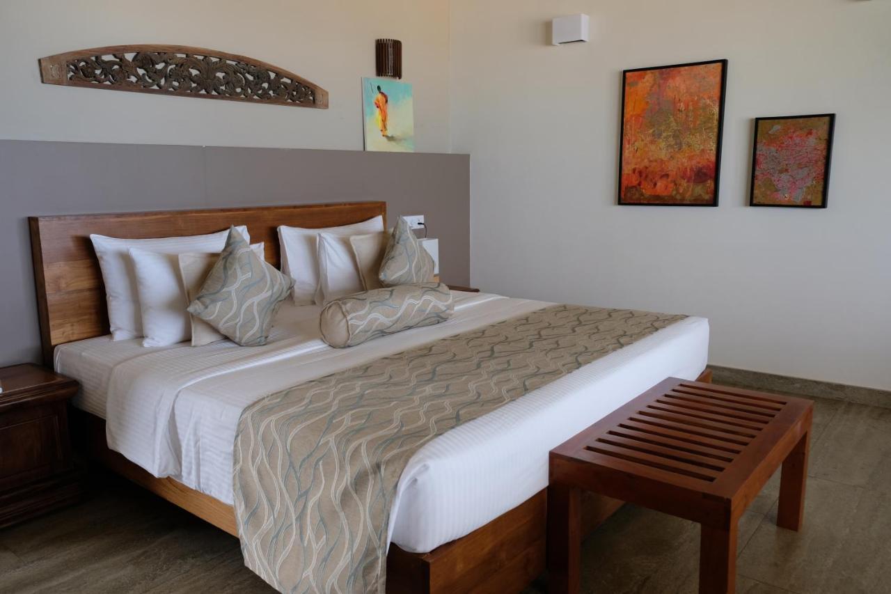 Twenty-Two Weligambay Hotel Weligama Eksteriør billede